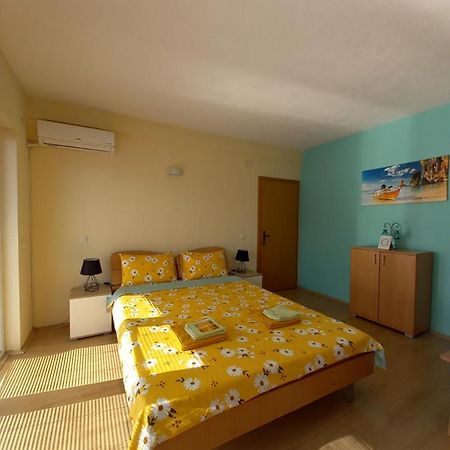 Ps Apartments - Peshtani Peštani Exteriör bild