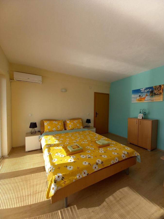 Ps Apartments - Peshtani Peštani Exteriör bild