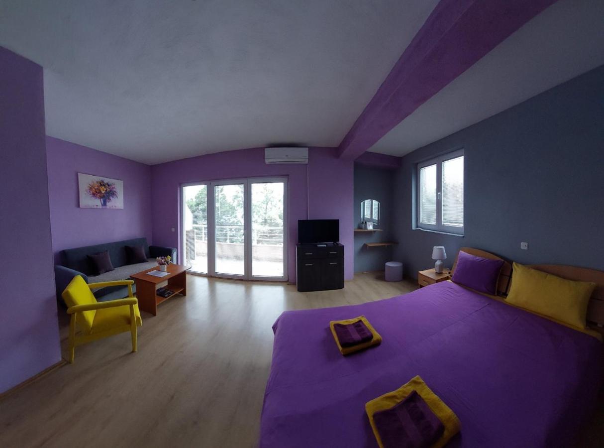 Ps Apartments - Peshtani Peštani Exteriör bild