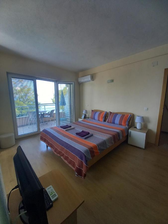 Ps Apartments - Peshtani Peštani Exteriör bild