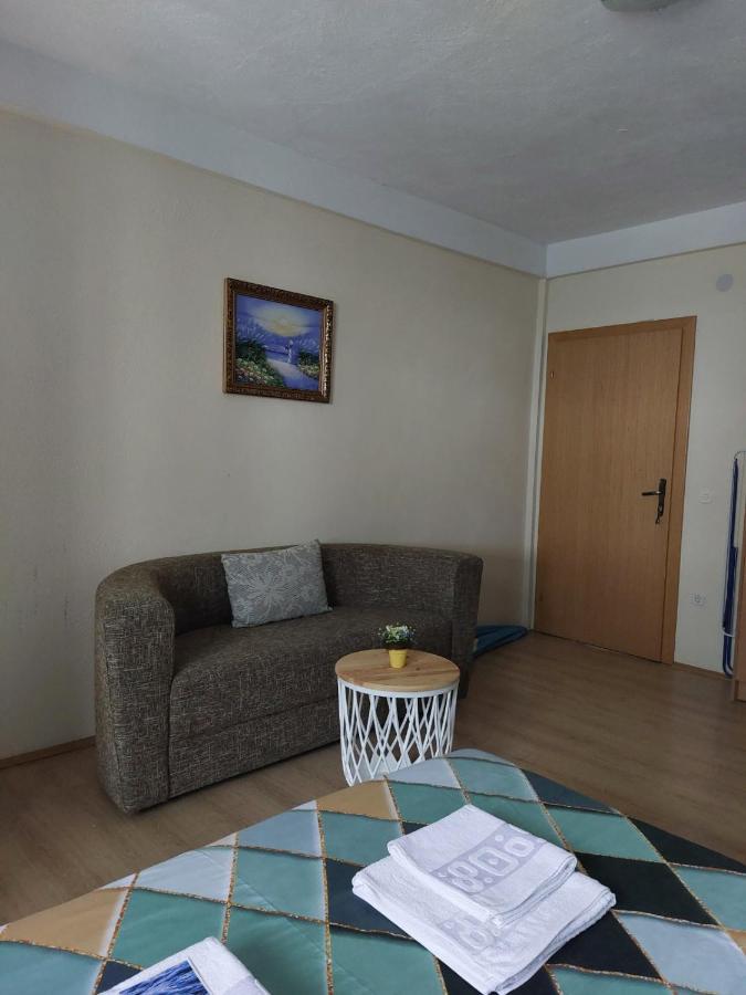 Ps Apartments - Peshtani Peštani Exteriör bild