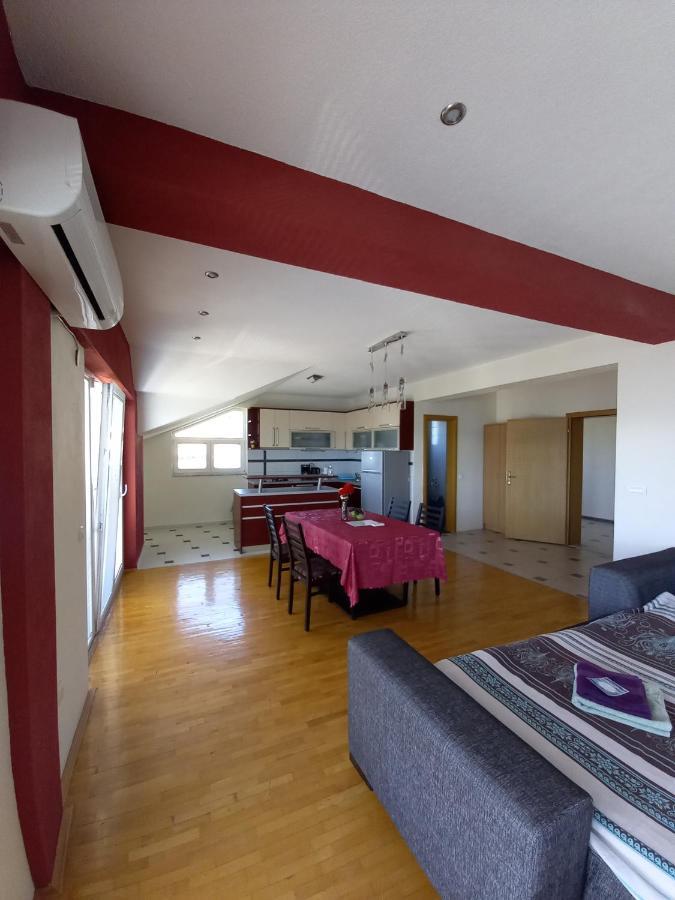 Ps Apartments - Peshtani Peštani Exteriör bild