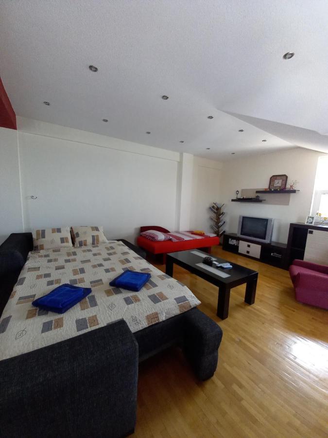 Ps Apartments - Peshtani Peštani Exteriör bild
