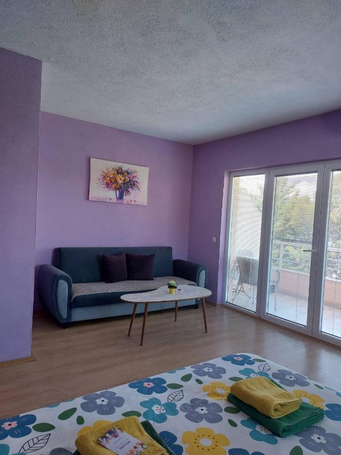 Ps Apartments - Peshtani Peštani Exteriör bild